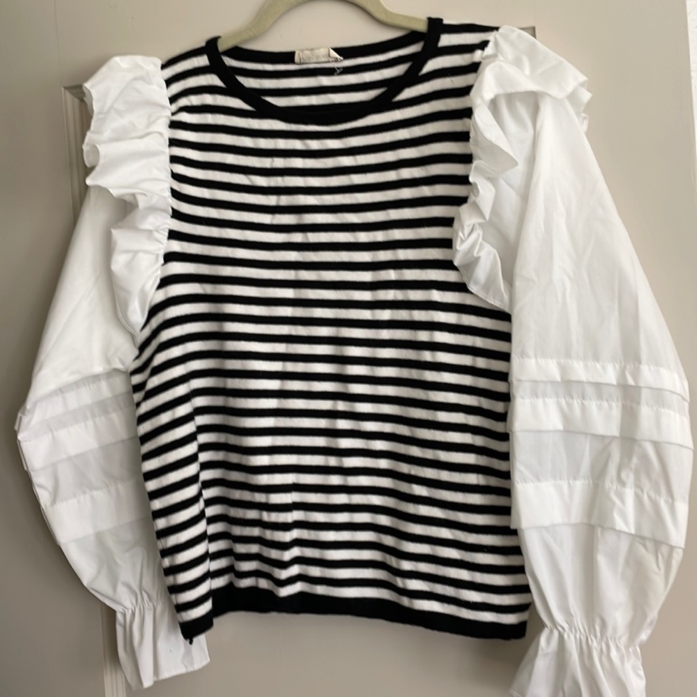 Crew neck black and white striped sweater with shirt sleeves